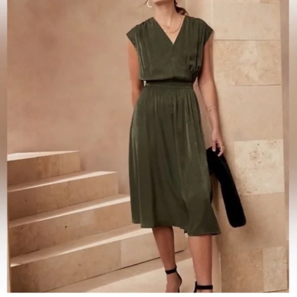 Banana Republic dress size Large